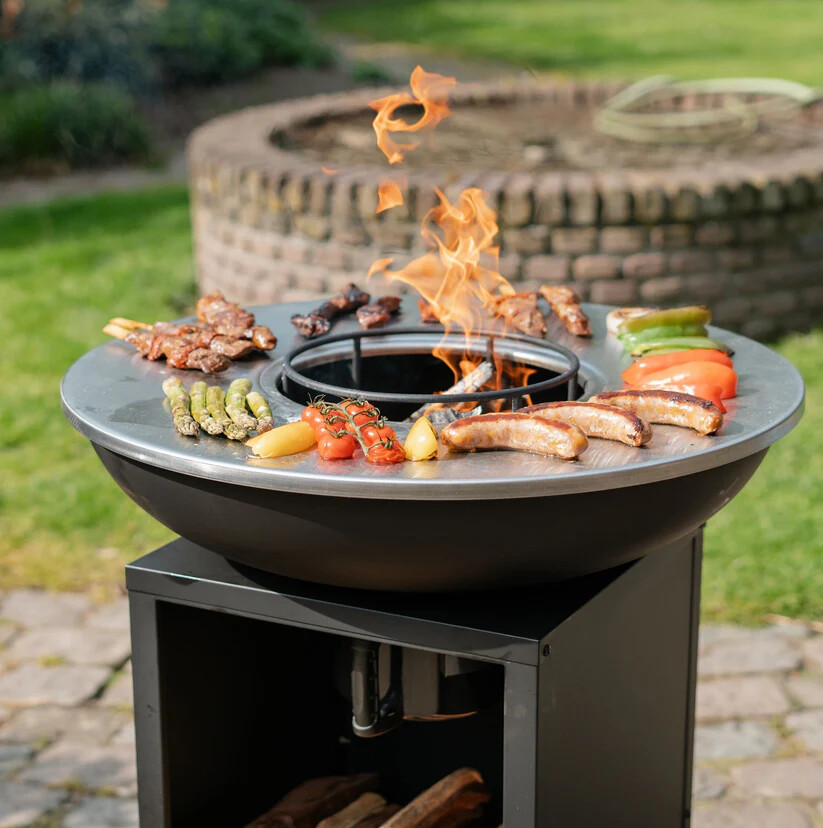 BBQ Plancha Grill Amigo - Met hoes en houtopslag Ø67cm