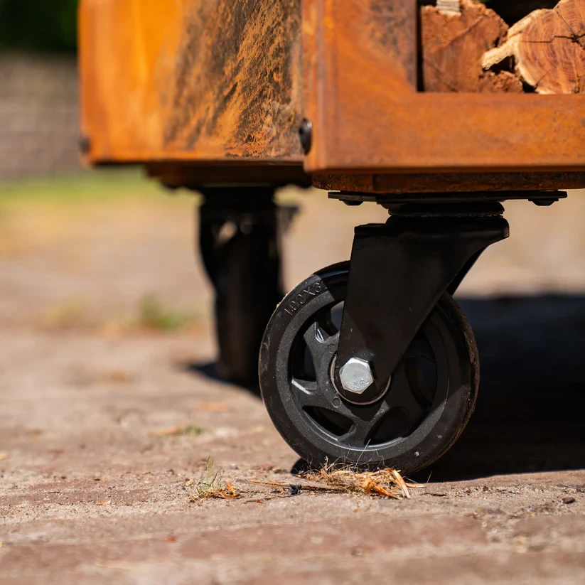 BBQ Plancha Grill Brasero Vuurschaal Cortenstaal met grote wielen, houtopslag en bakplaat Ø80cm